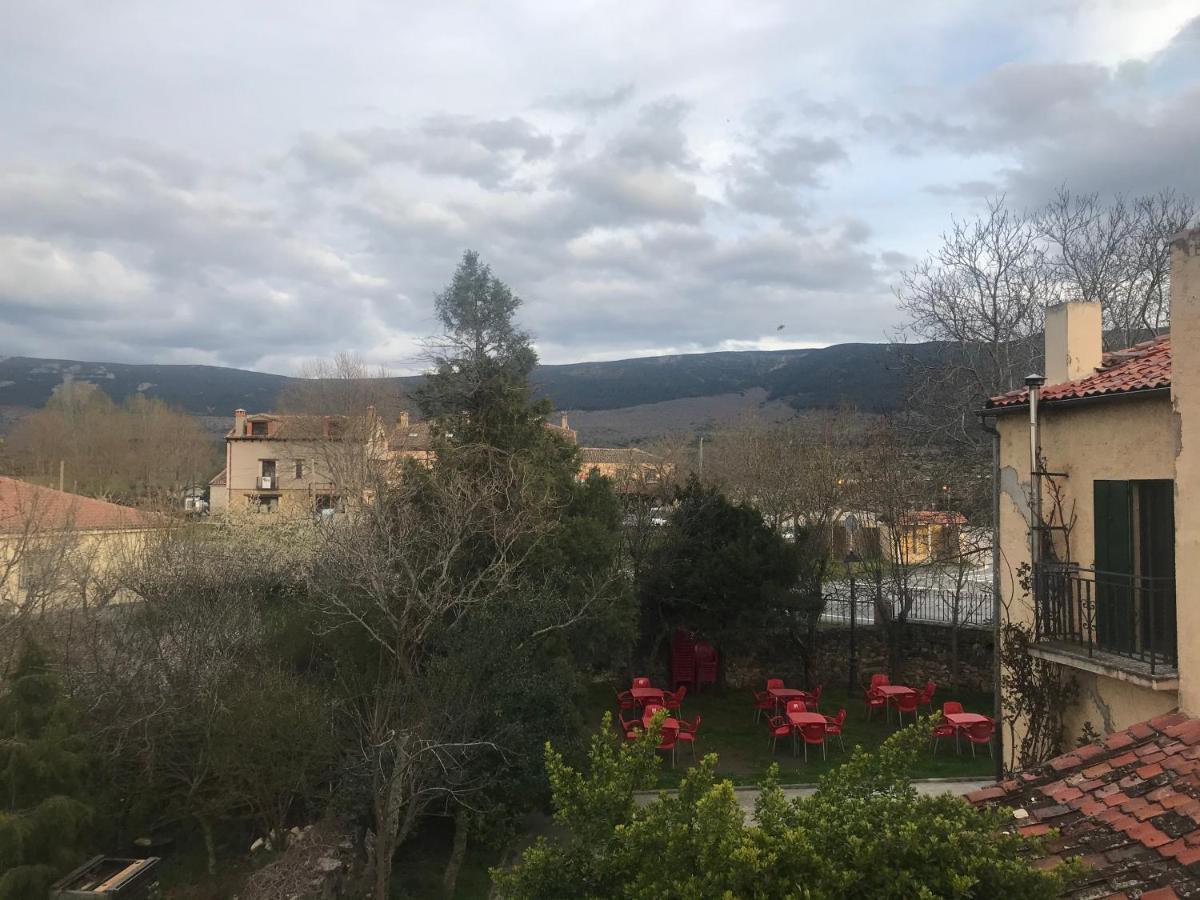 La Pepi House Hotel Arcones Bagian luar foto